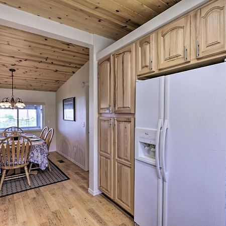 Rustic Bullhead City Retreat With Porch And Views Exterior photo