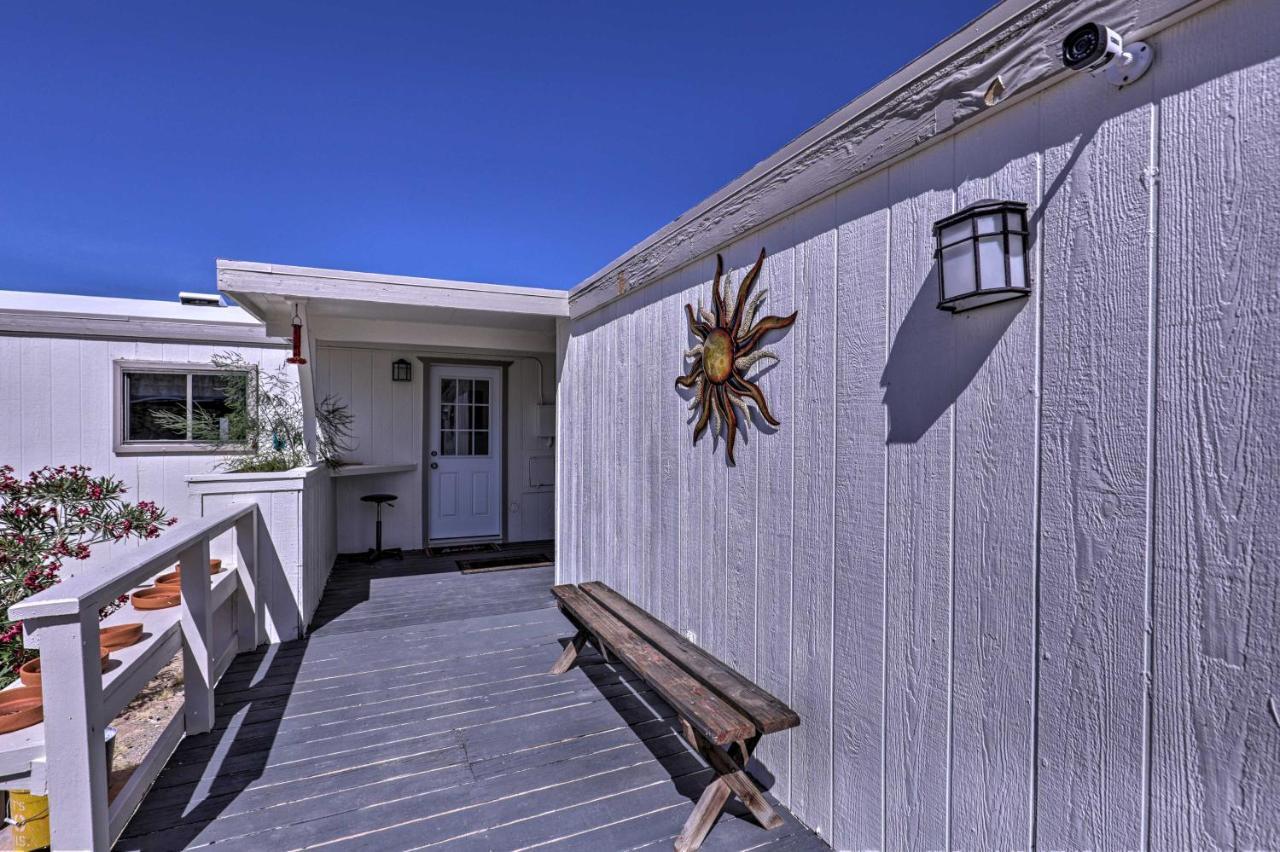 Rustic Bullhead City Retreat With Porch And Views Exterior photo
