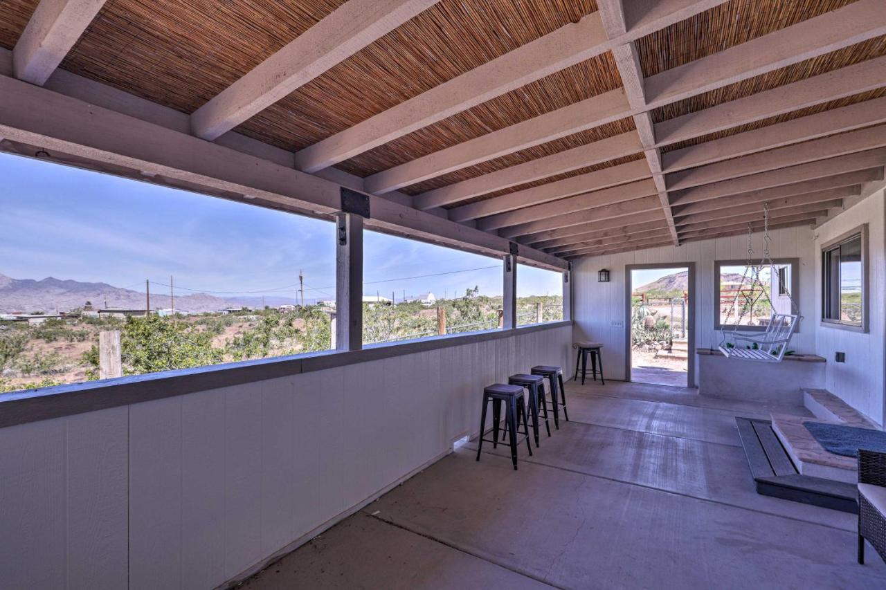 Rustic Bullhead City Retreat With Porch And Views Exterior photo