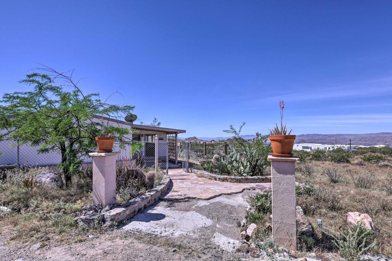 Rustic Bullhead City Retreat With Porch And Views Exterior photo
